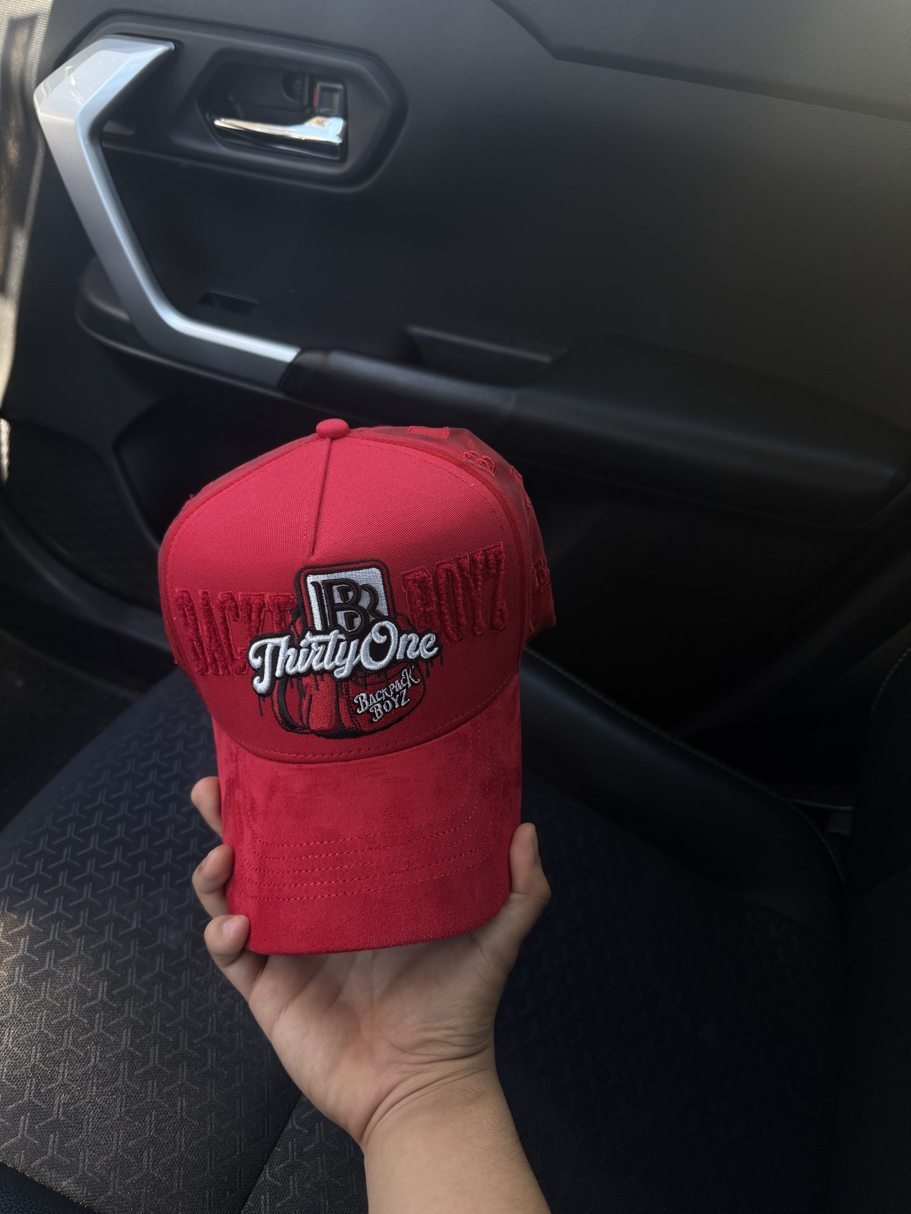 Thirty One hats x Backpackboyz La Mochila